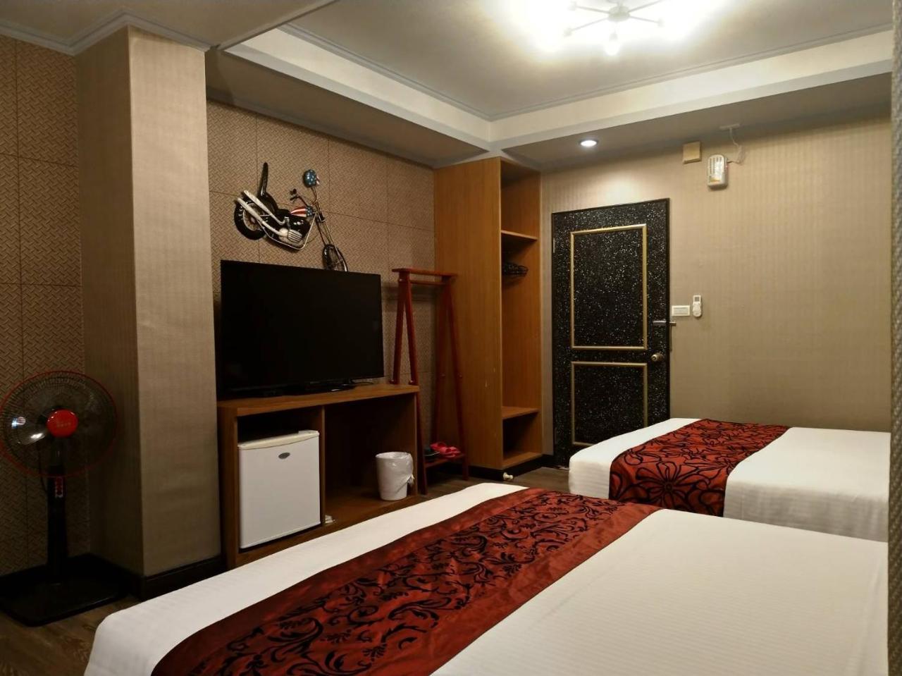 Guan Lun Hotel Hualien City Exterior photo
